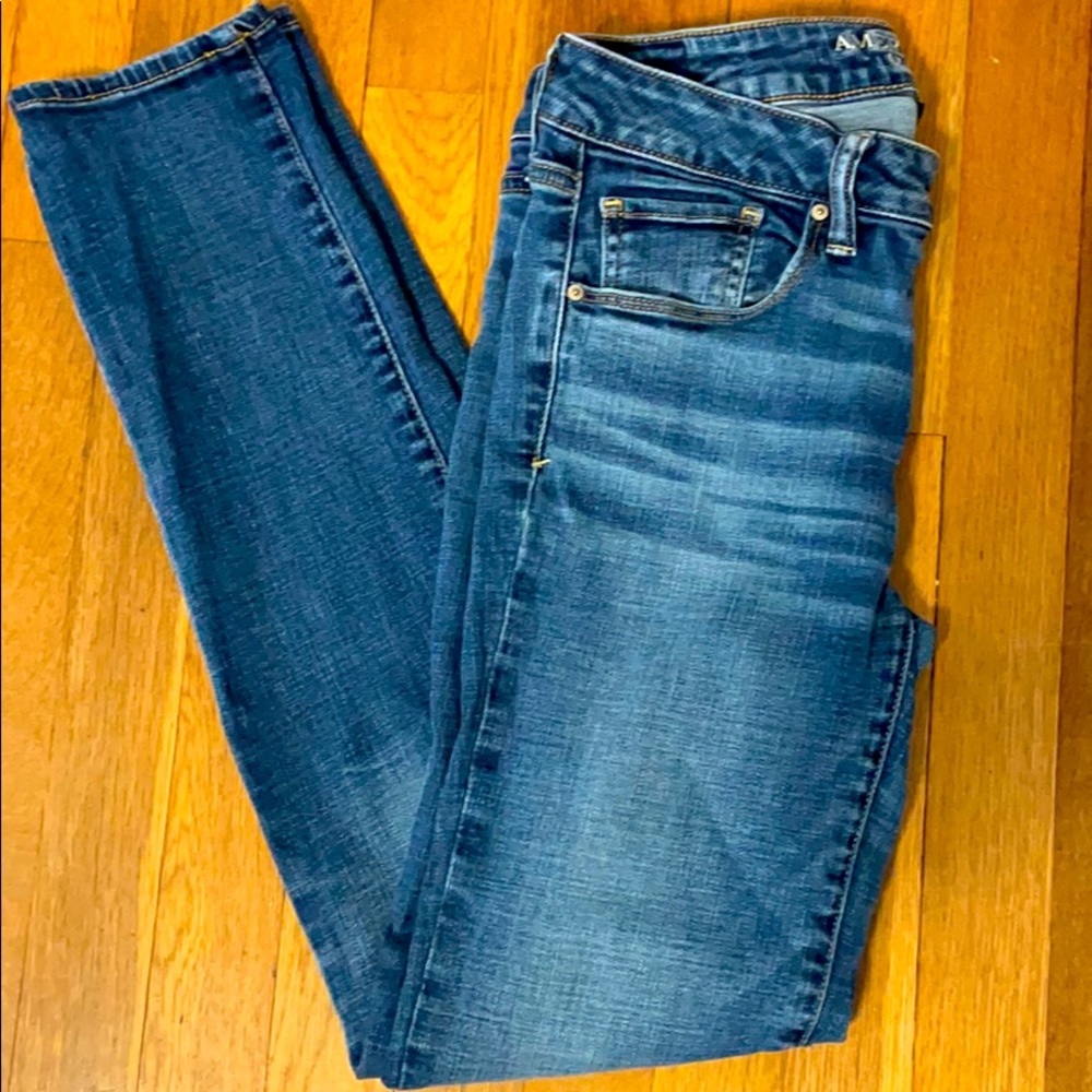 American Eagle Super Stretch Skinny. Size 8L